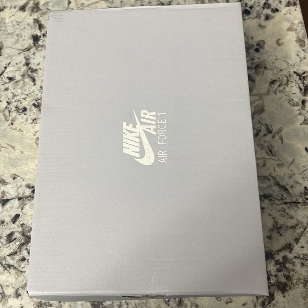 AIR FORCE 1 - Picture 11 of 11